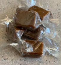 Load image into Gallery viewer, LuLu Mug &amp; 10 Mini’s
